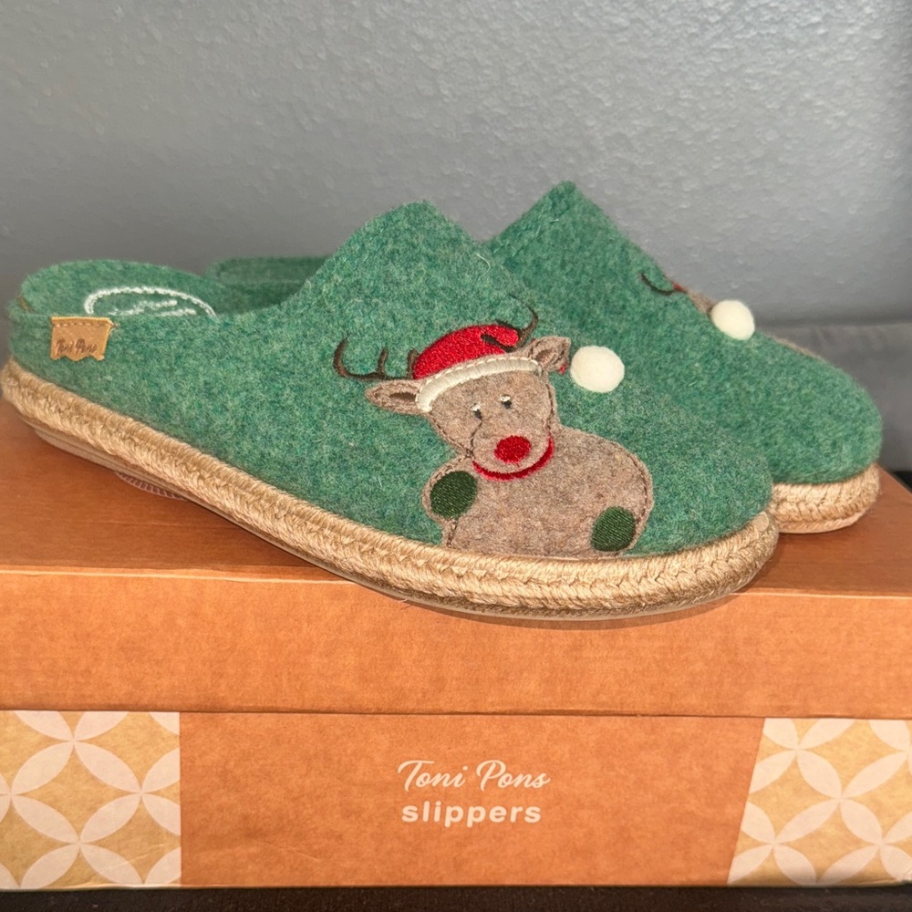 Toni Pons Green Reindeer Slippers
